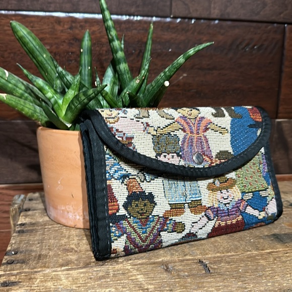 Vintage 80s Children of the World Tapestry Wallet - Picture 2 of 10